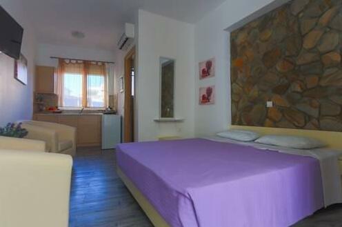 Replay Apartments