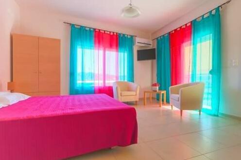 Replay Apartments - Photo5