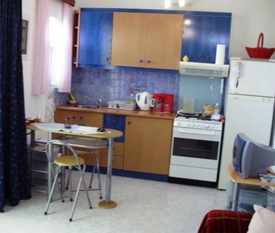 Salora Studio-Apartments - Photo5