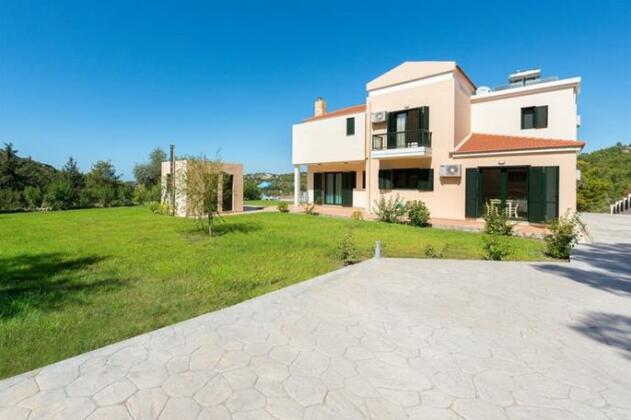 Seven Springs Villas - Photo2