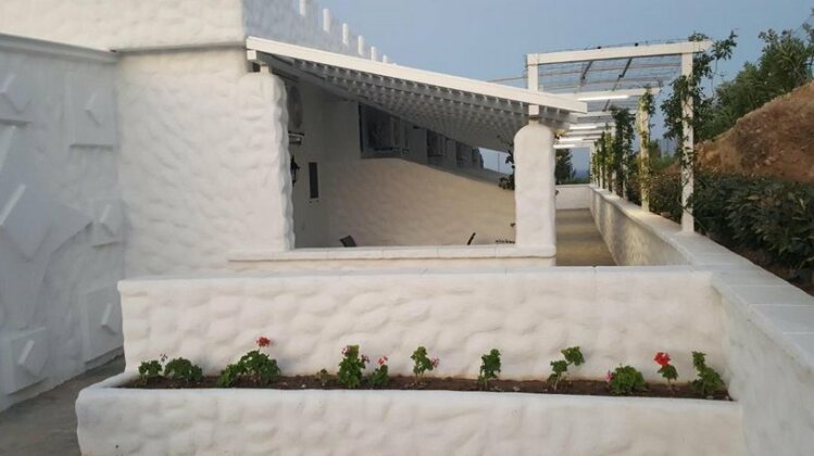 Snow White Castle Studios - Photo5