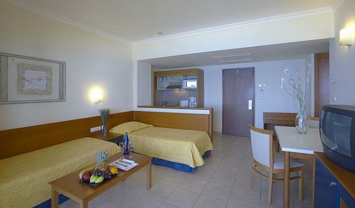 Sun Beach Resort Complex - Photo4