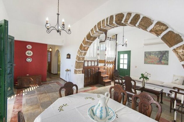 Theofilos House - Photo3