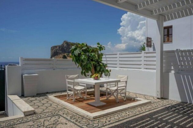 Traditional Lindian Suites - Photo2
