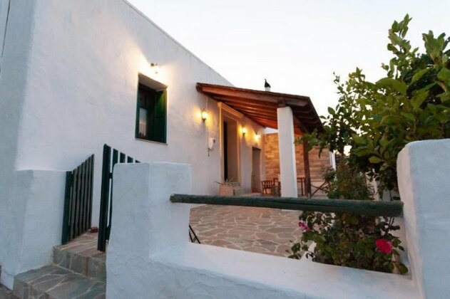 Traditional Sunnyside Home - Photo3