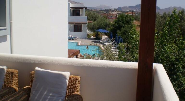 Triantafyllas Apartments - Photo3