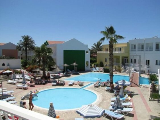 Valsami Hotel Apartments - Photo2