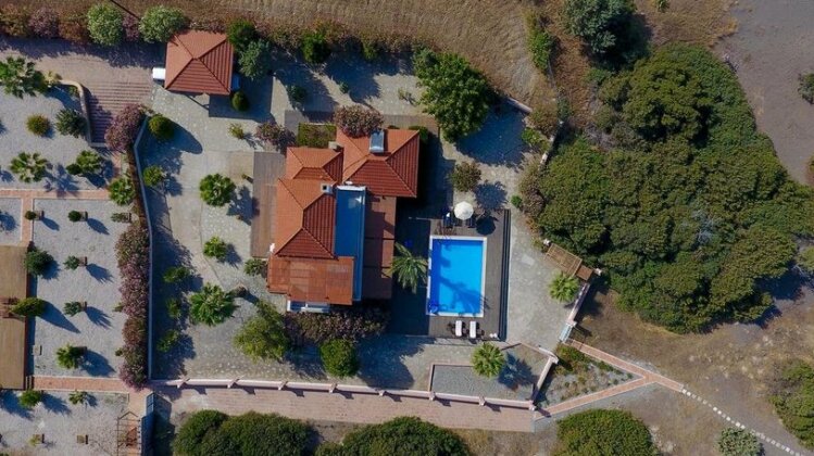 Villa Fenia