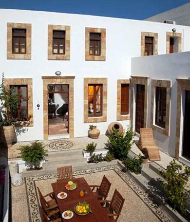 Villa Lindos - Photo3