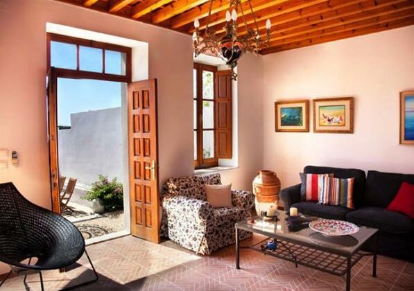 Villa Lindos - Photo4