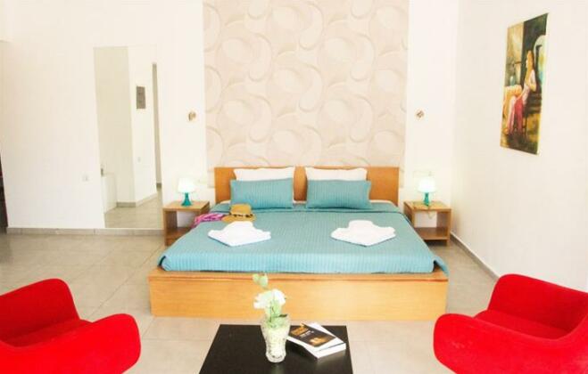 Villa Persis - Photo4