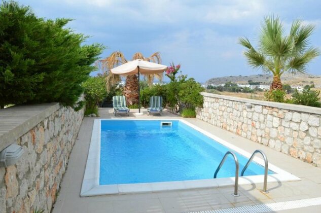 Villa with private pool just 3 minutes from the beach - Photo3