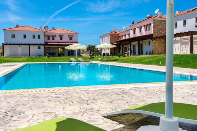 Villa with swimming pool near the beach
