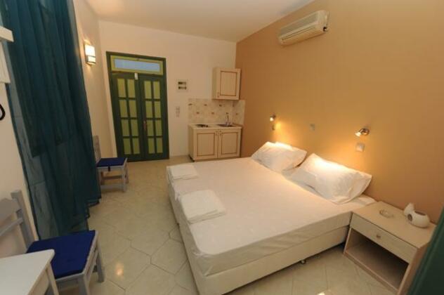 Xenones Lindos - Photo4