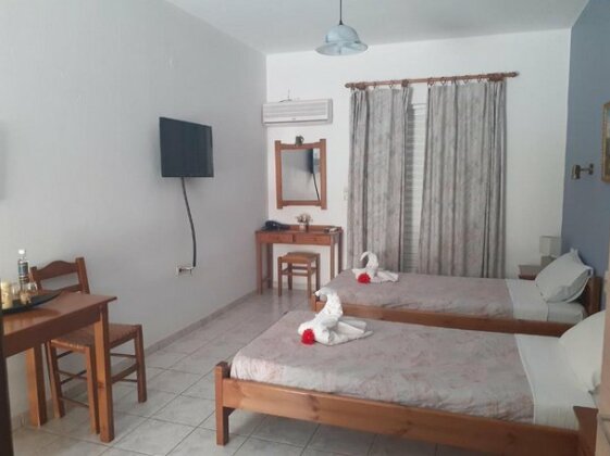 Golden Sun Apartments Rodakino - Photo5