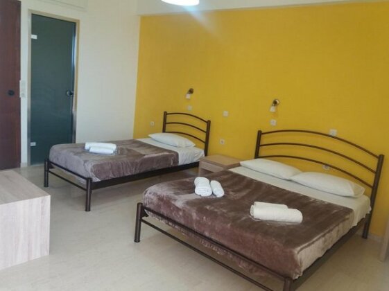 Nikos & Anna Rooms - Photo2