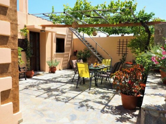 Traditional Cretan Villa Rodopos - Photo2