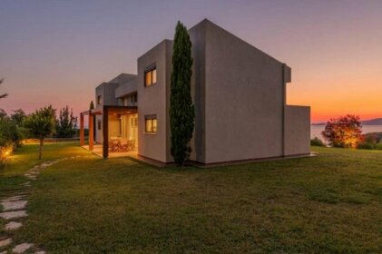 Villa Idyle - Luxury Beachfront Residence