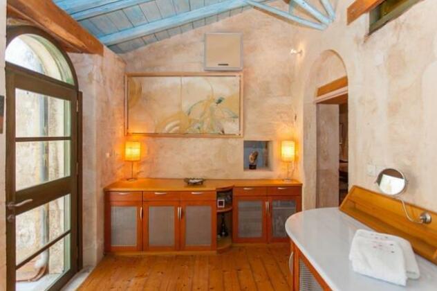 Milio's House - Photo5