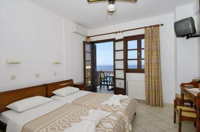Achinos Apartments - Photo2