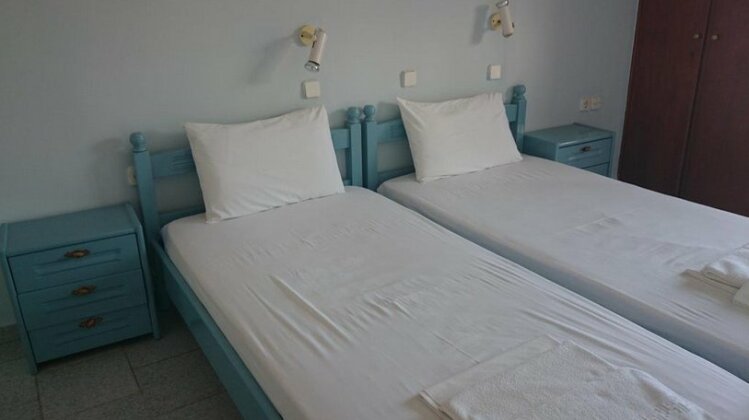 Kamelia Samos - Photo4