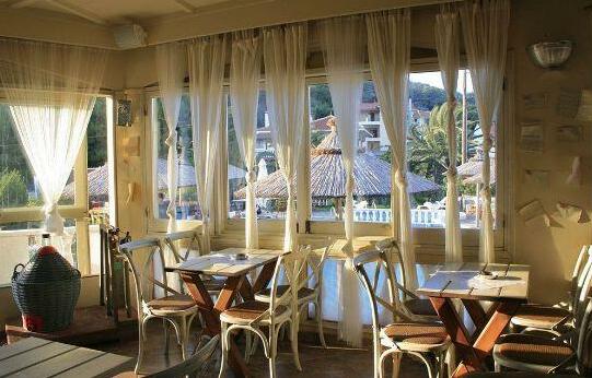 Kokkari Beach Hotel - Photo5