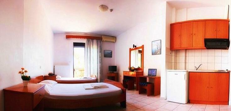 Saonisos - Photo4