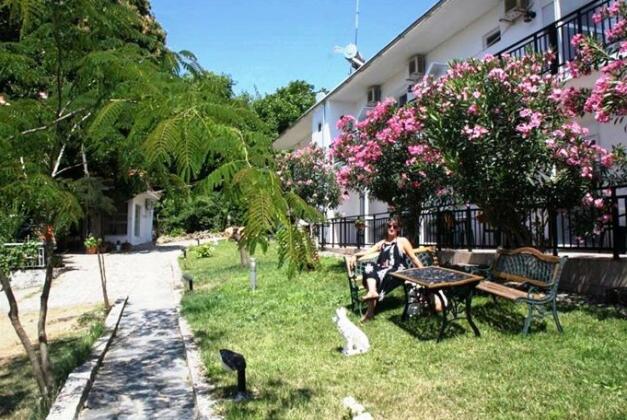 Studios La Kastania - Photo3