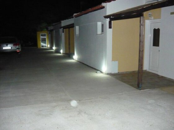Victory Apartments Hotel - Photo3