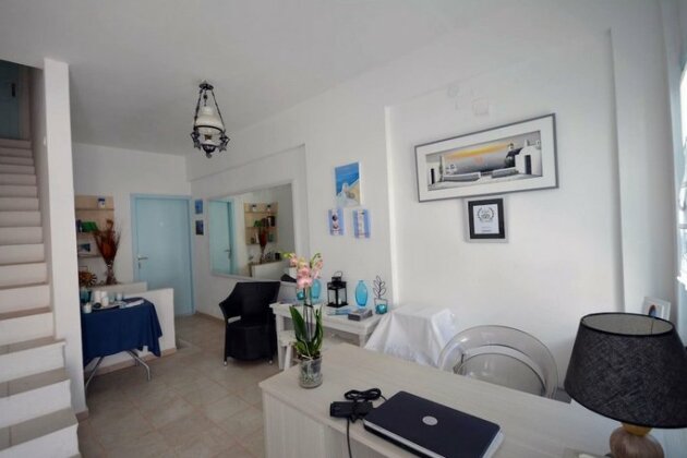 Aeolis Santorini - Photo3