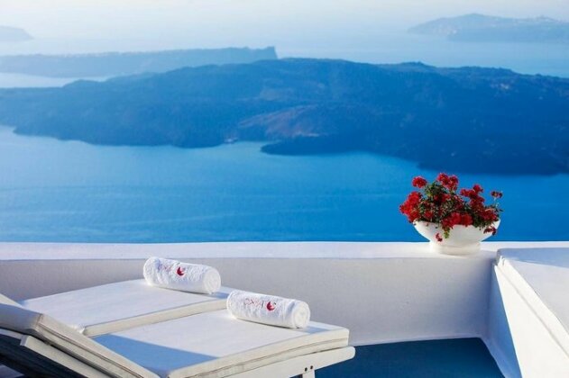 Aliko Luxury Suites - Photo2