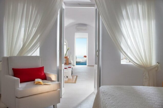 Aliko Luxury Suites - Photo4