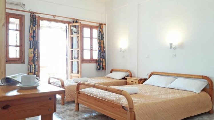 Almyra Villa - Photo5