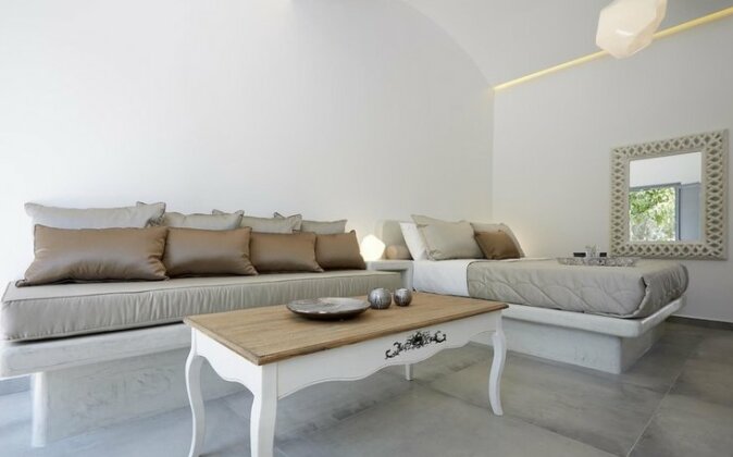 Amara Suites Santorini - Photo4