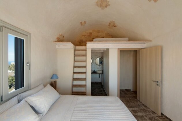 Amaranthine - Photo3