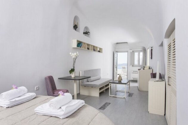 Ambition Suites - Photo4
