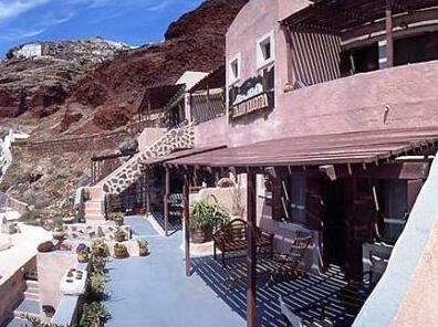 Amoudi Villas - Photo2