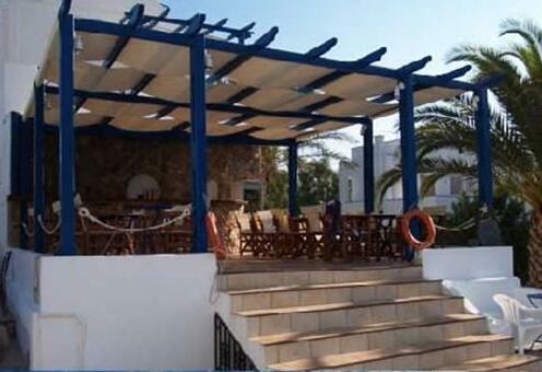 Anezina Villas Perissa - Photo2