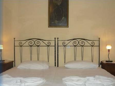 Anezina Villas Perissa - Photo5