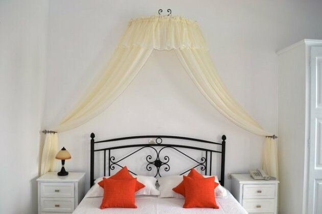 Anthonas Apartments - Photo3