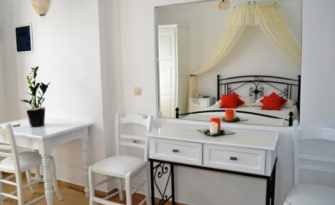 Anthonas Apartments - Photo4