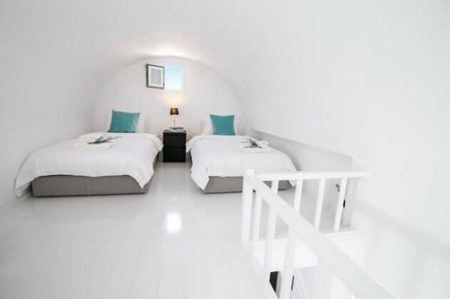 Apanomeria Boutique Residence - Photo3