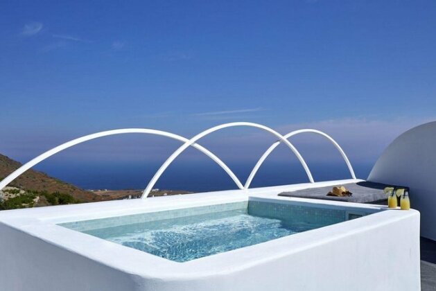 Aperanto Suites - Photo5