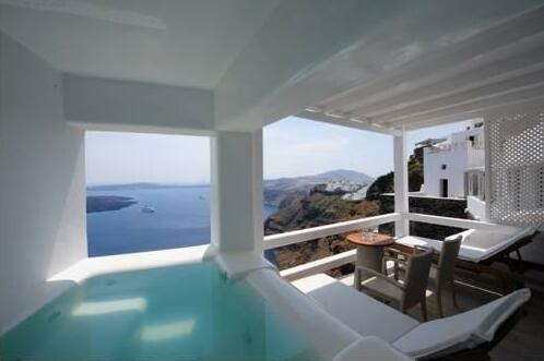 Aqua Luxury Suites - Photo3