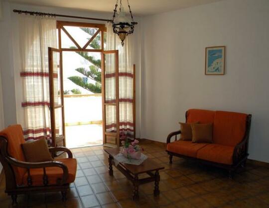 Armonia Hotel Kamari - Photo5