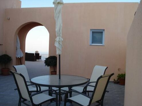 Artemisia Apartment - Photo2