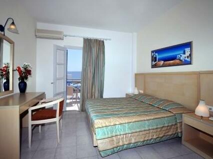 Astro Santorini - Photo5