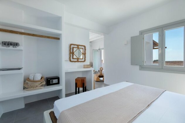 Bianco Diverso Suites - Photo4