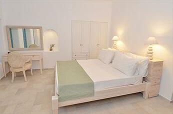 Black Rose Beach Suites - Photo2