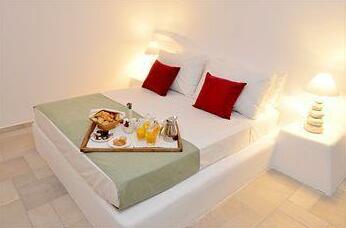Black Rose Beach Suites - Photo5